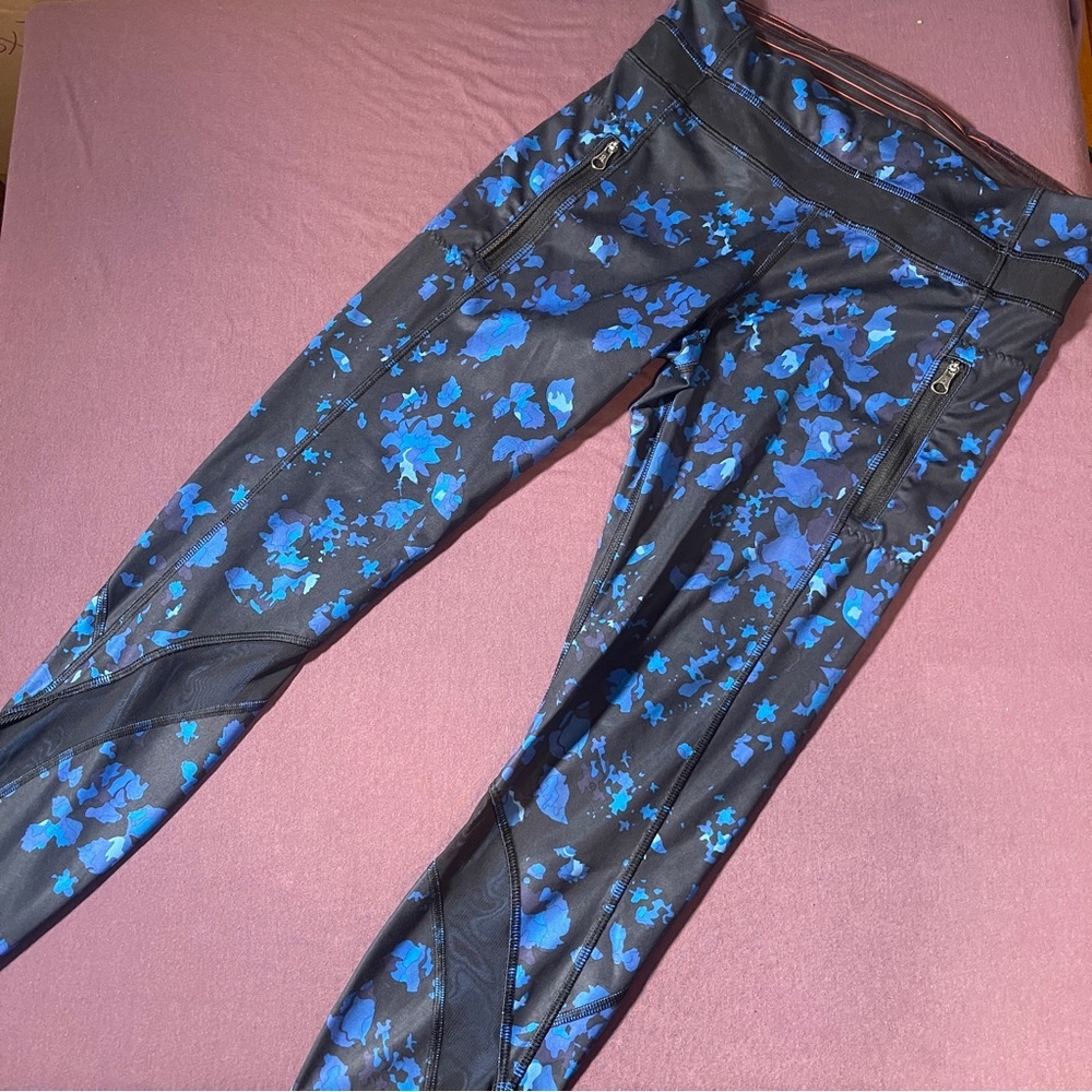 Lululemon Inspire Tight II *Full-On Luxtreme (Mesh) in Blue/Black - Size 6